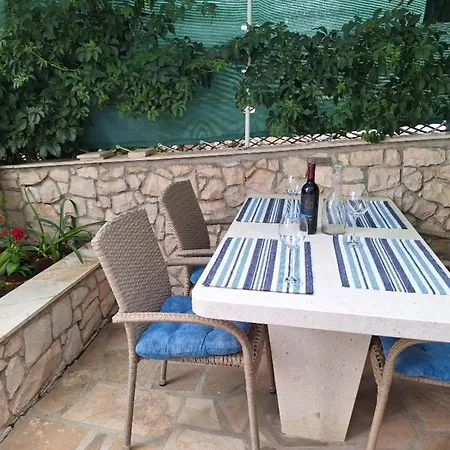 Διαμέρισμα Studio Apartment *